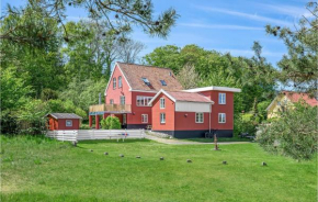 Stunning Apartment In Gudhjem With House Sea View, Gudhjem